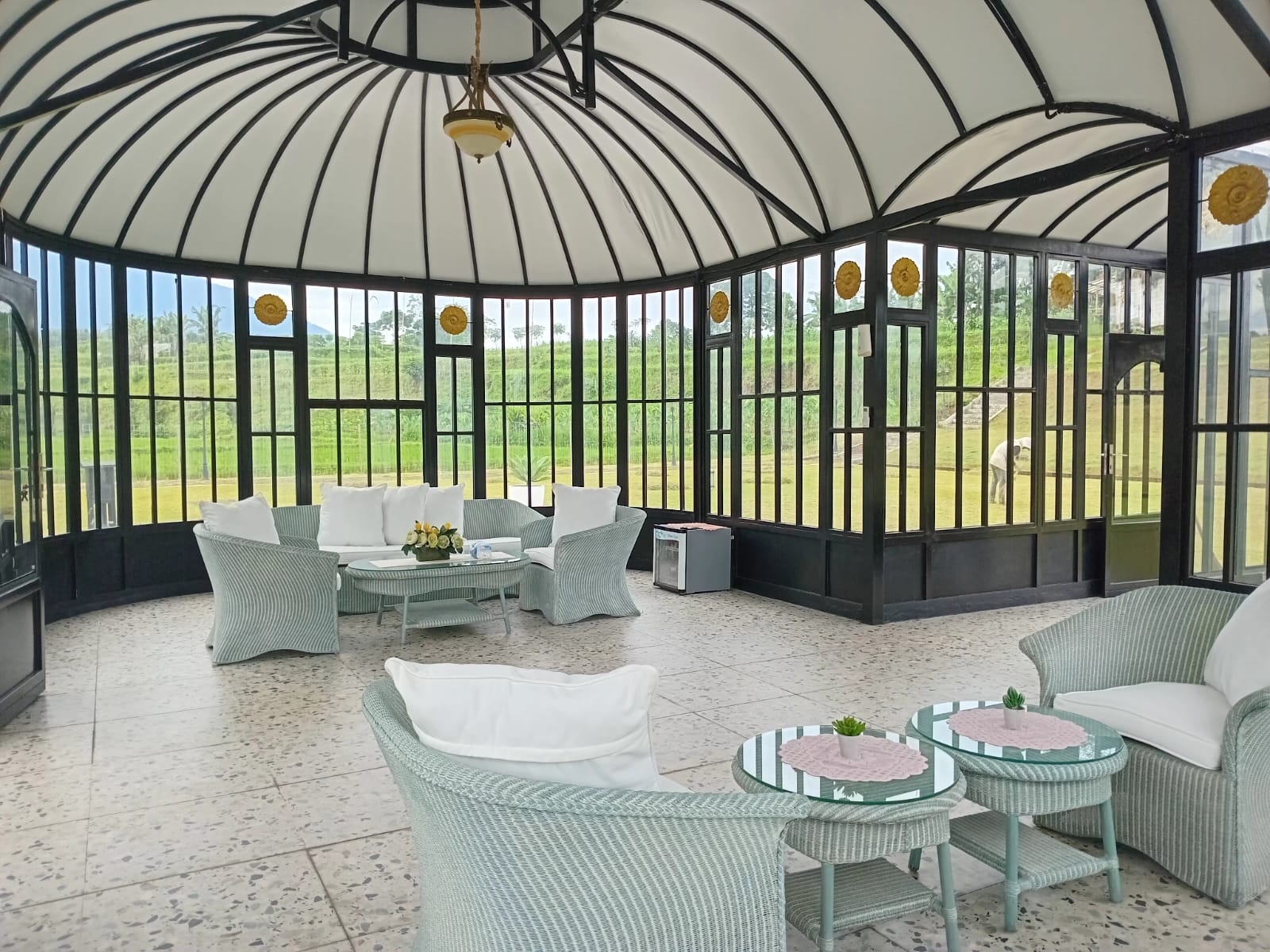 Glass House 3