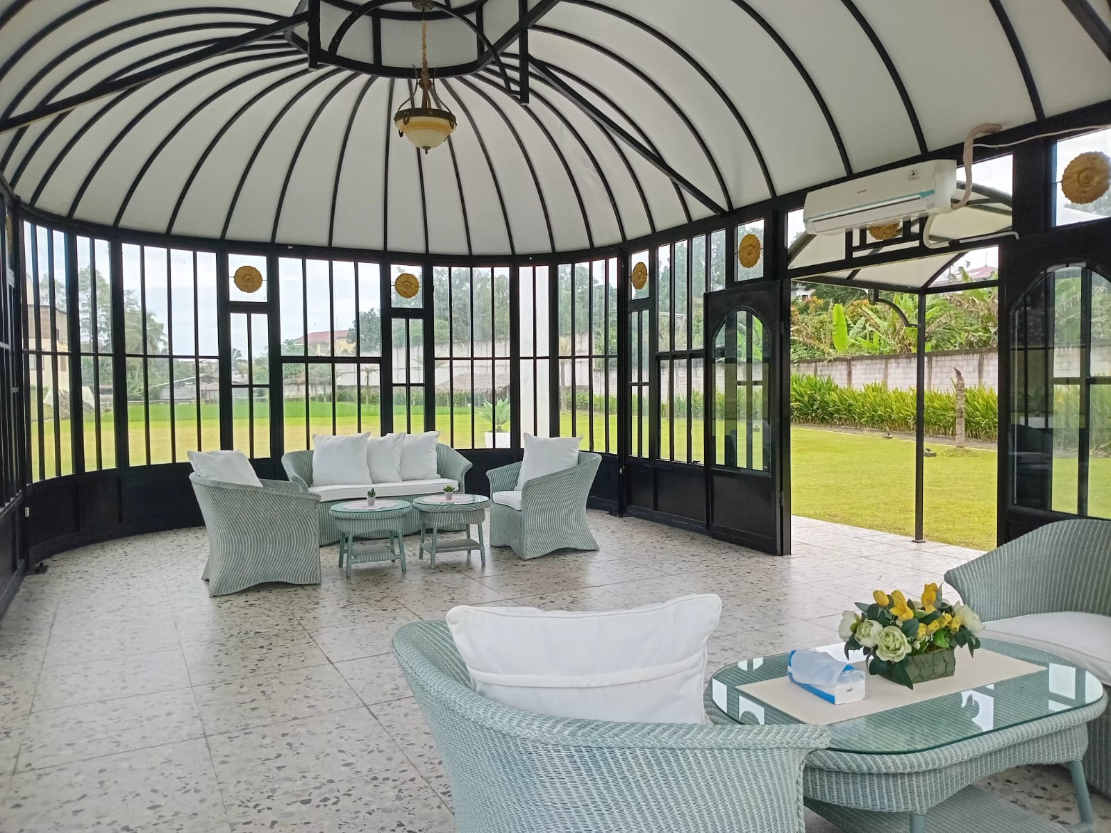 Glass House 5