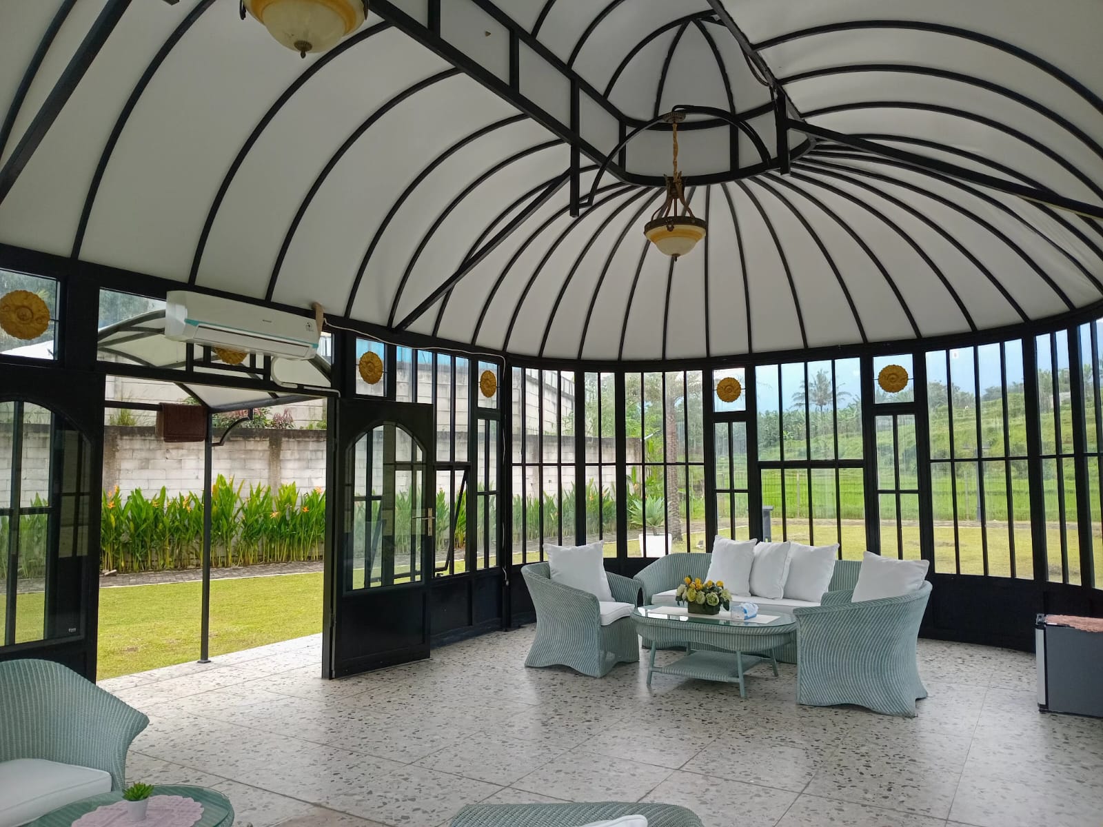 Glass House 8
